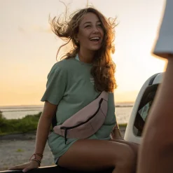 New Rebels ® Mart - Waterafstotend - Fanny Pack - Heuptas - Roze
