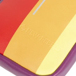 New Rebels ® Telefoontas  Mart Rainbow Telefoontasje Regenboog Waterafstotend