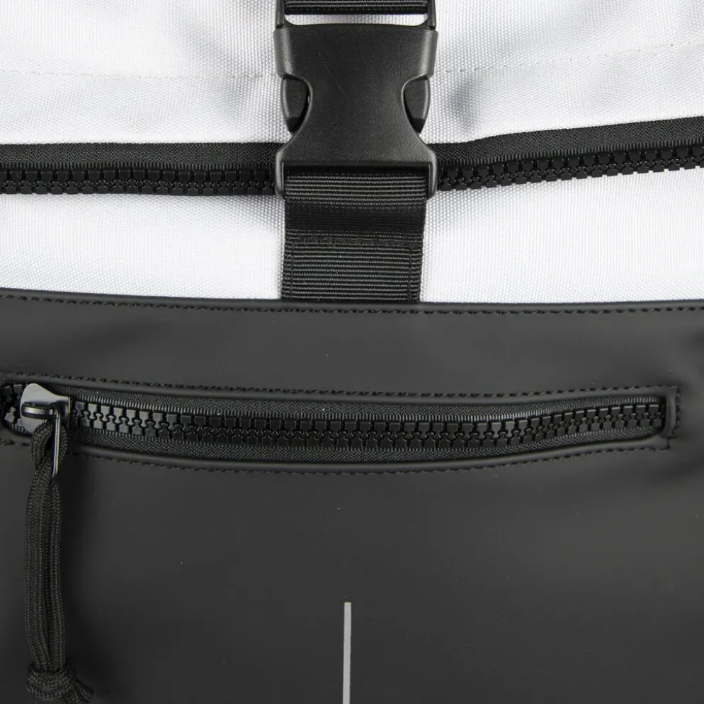 New Rebels Backham New York Zwart Reflectie 21L Rolltop Rugzak Waterafstotend Laptop 15.6"