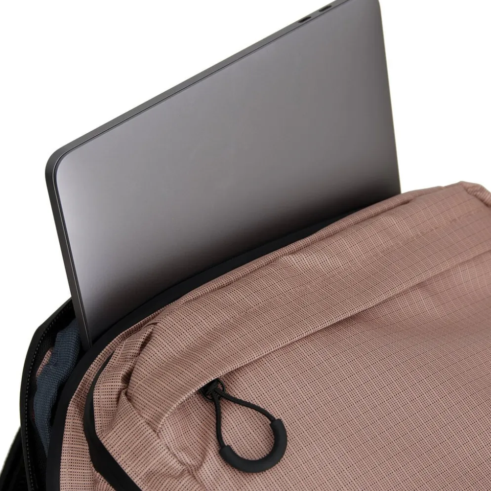 New Rebels Hugo - Eastvale Rugzak Old Pink 23L Waterdicht Lichtgewicht Ruim