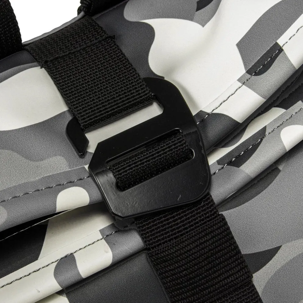 New Rebels Mart Los Angeles Camouflage Army 7L Rugtas Rolltop Waterafstotend