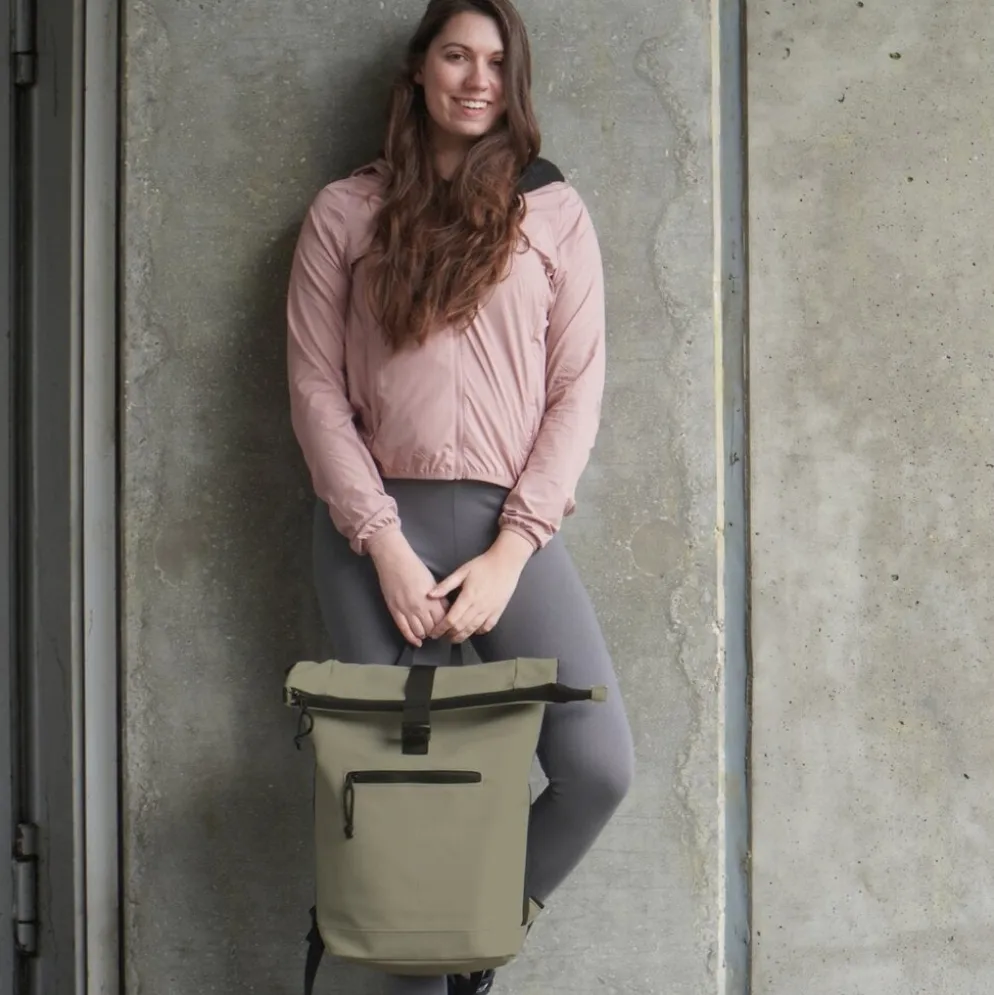 New Rebels Mart New York Taupe 21L Rugtas Rolltop Waterafstotend Laptop 15.6"