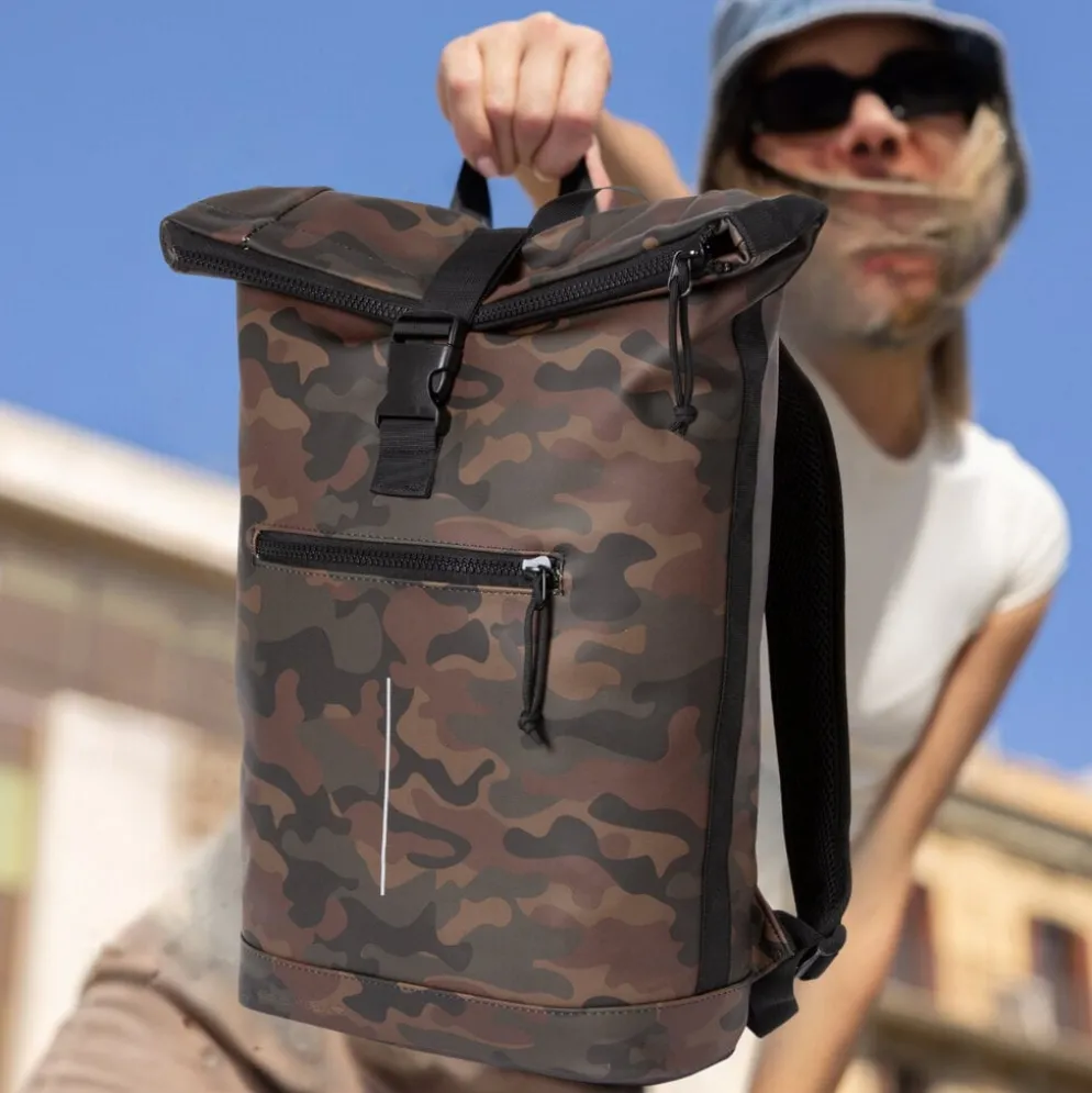 New Rebels Mart New York Camouflage Groen 21L Rugtas Rolltop Waterafstotend Laptop 15.6"