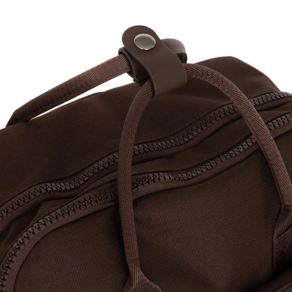 New Rebels William Milwaukee 18 L Laptoprugzak – Waterafstotend PU, Geschikt voor 15,6″ Laptop Mocca